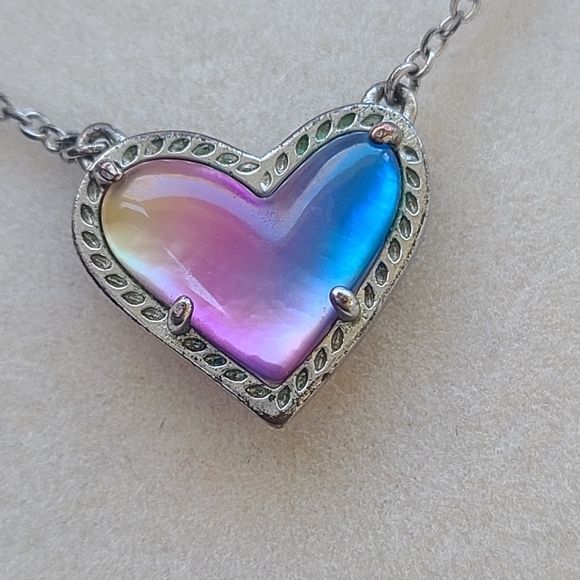 Kendra Scott Silver Toned Multicolor Ari Heart Watercolor Pendant- Excellent Con - Picture 4 of 6